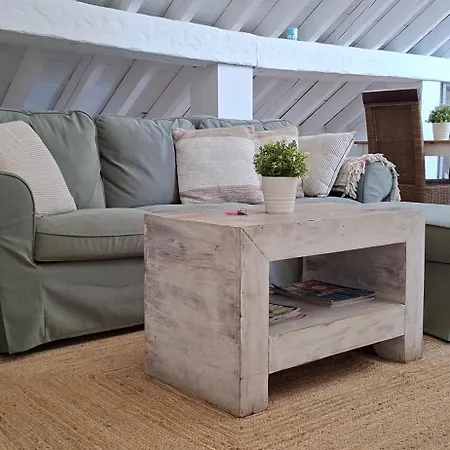 Loft Con Gran Terraza En Primera Linea De Playa *